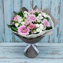 Букет цветов из:  Герберы, Альстромерии и Хризантемы в Верхоянске
