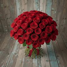Букет 55 Красных роз Фридом #REPLACE_PRED# Верхоянске