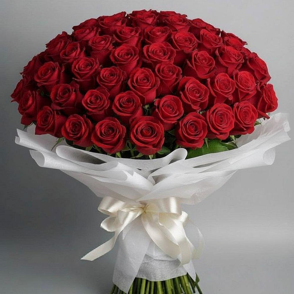 Букет 101 Красная роза Блэк Мэджик в Верхоянске