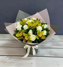 Букет цветов из:  Орхидеи и Розы в Верхоянске