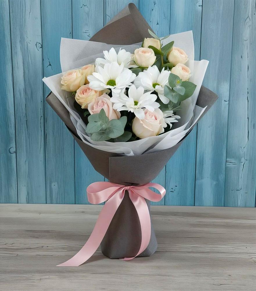 Букет цветов из: Хризантемы и Розы в Верхоянске