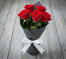 Букет 5 Красных роз Эдлесс Лав #REPLACE_PRED# Верхоянске