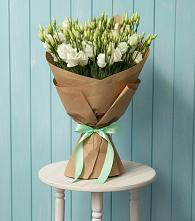 Букет цветов из:  Лизиантусы в Верхоянске