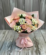 Букет цветов из:  Гвоздики, Розы и Хризантемы в Верхоянске