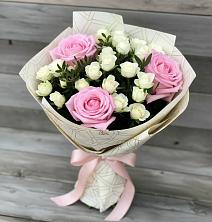 Букет цветов из:  Розы в Верхоянске