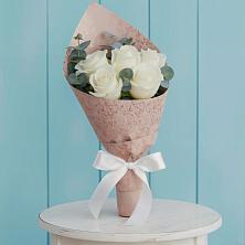Букет цветов из:  Розы в Верхоянске