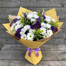 Букет цветов из:  Ирисы, Хризантемы и Ромашки в Верхоянске
