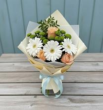Букет цветов из:  Герберы, Розы и Хризантемы в Верхоянске