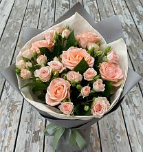 Букет цветов из:  Розы в Верхоянске